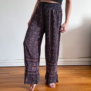American Eagle Outfitters Boho Print Flowy Pants